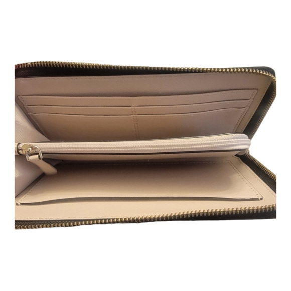 Kate Spade Wallet - Picture 6 of 9